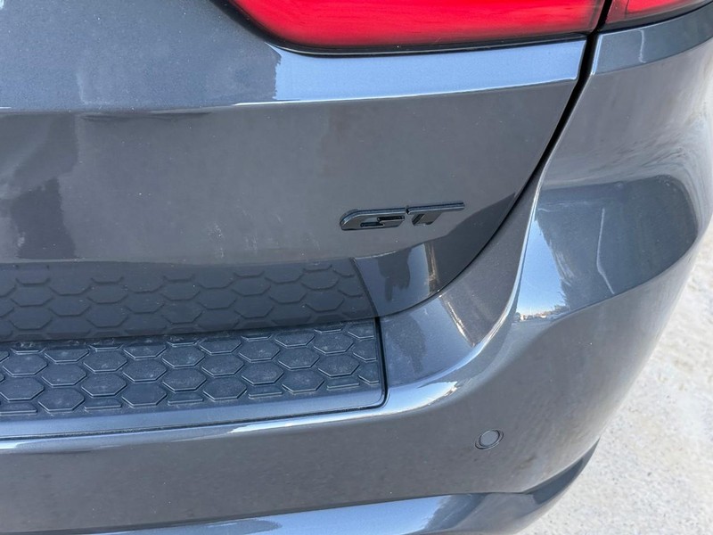 Dodge Durango Vehicle Full-screen Gallery Image 5