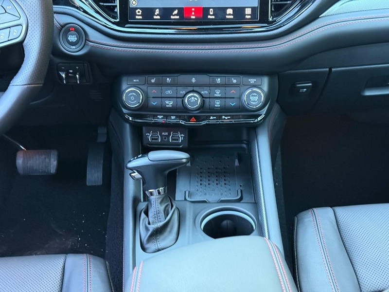 Dodge Durango Vehicle Full-screen Gallery Image 10