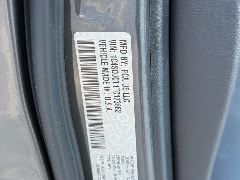 Dodge Durango Vehicle Full-screen Gallery Image 20