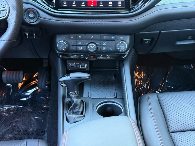 Dodge Durango Vehicle Full-screen Gallery Image 10