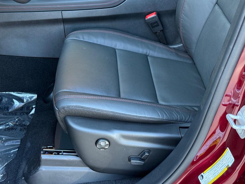 Dodge Durango Vehicle Full-screen Gallery Image 13