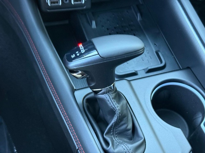 Dodge Durango Vehicle Full-screen Gallery Image 16