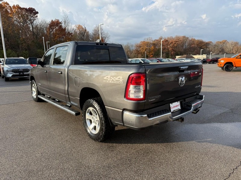 Ram 1500 Vehicle Full-screen Gallery Image 3