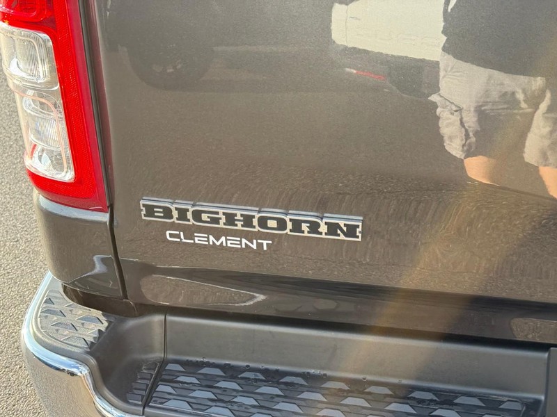 Ram 1500 Vehicle Full-screen Gallery Image 6