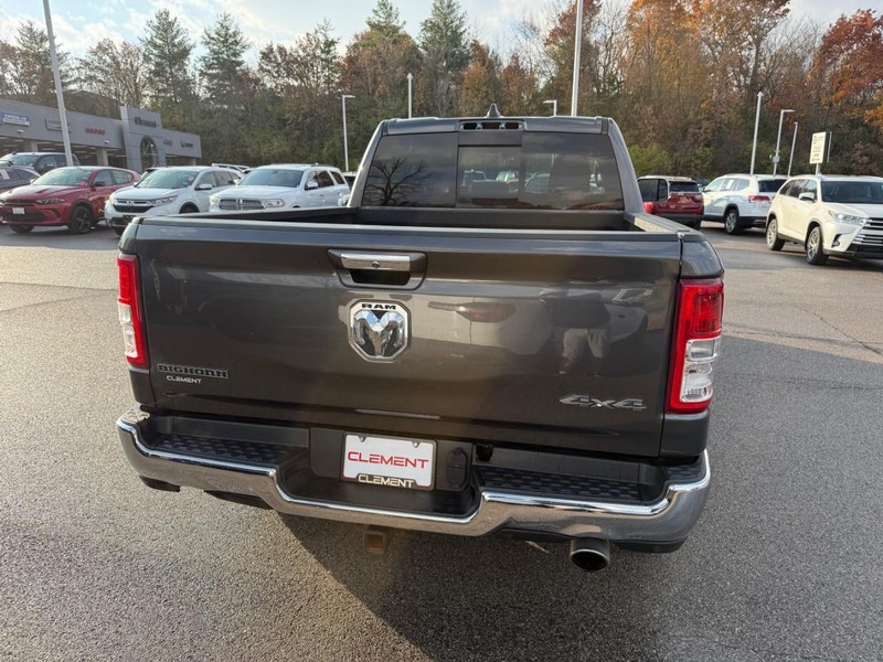 Ram 1500 Vehicle Full-screen Gallery Image 7