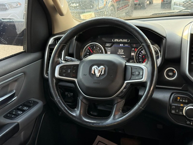 Ram 1500 Vehicle Full-screen Gallery Image 13