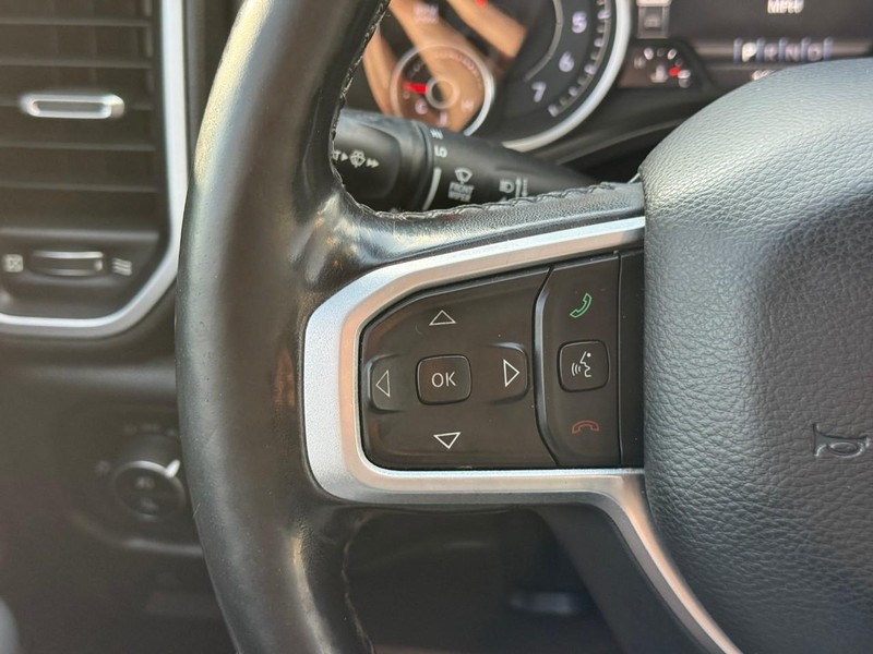 Ram 1500 Vehicle Full-screen Gallery Image 19