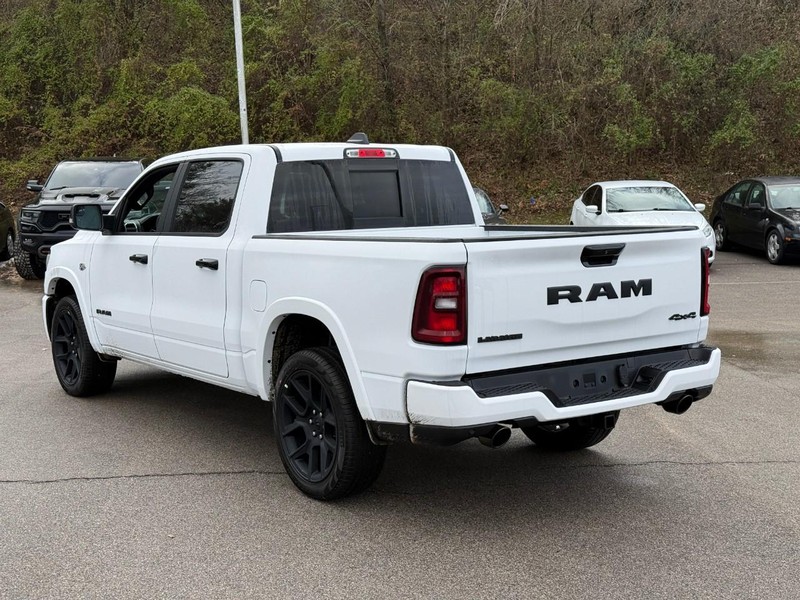 Ram 1500 Vehicle Image 04