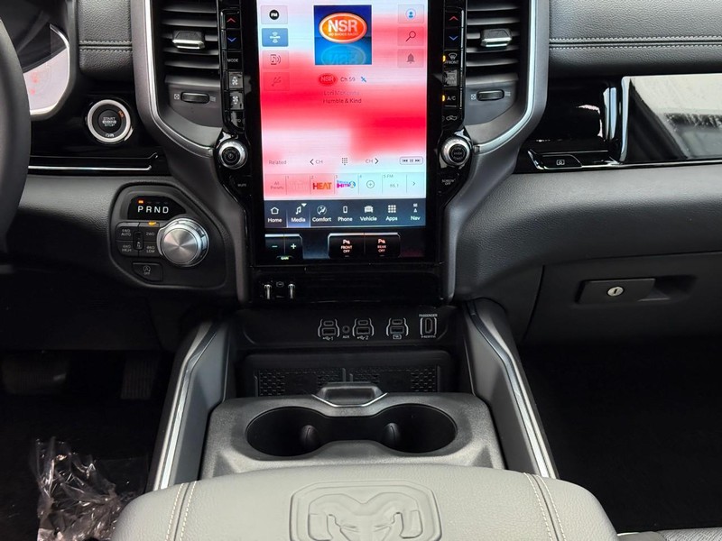 Ram 1500 Vehicle Image 12