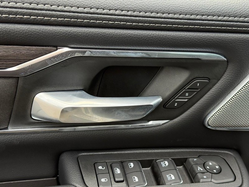 Ram 1500 Vehicle Image 14