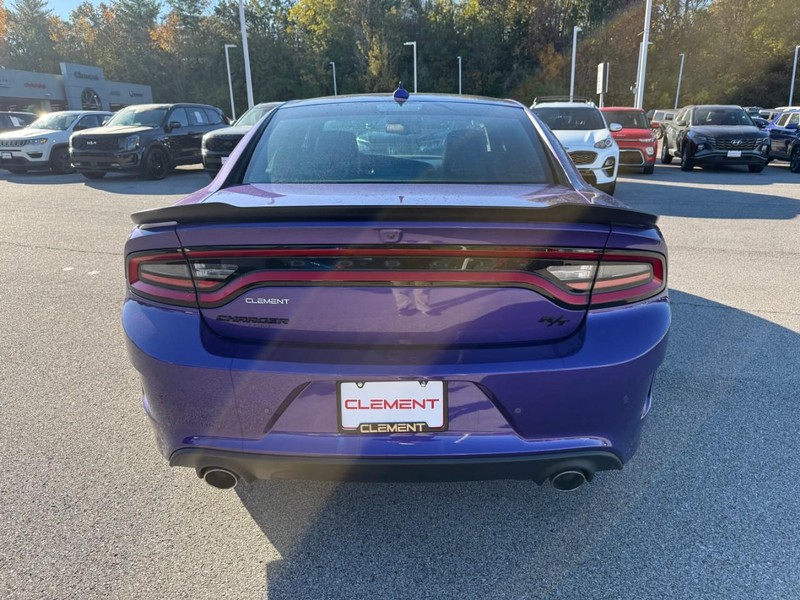 Dodge Charger Vehicle Image 09