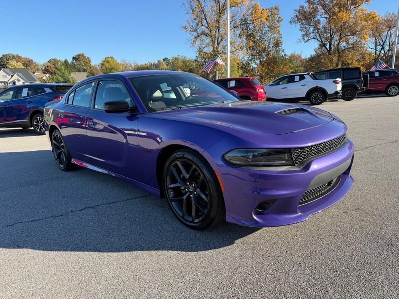 Dodge Charger Vehicle Image 12