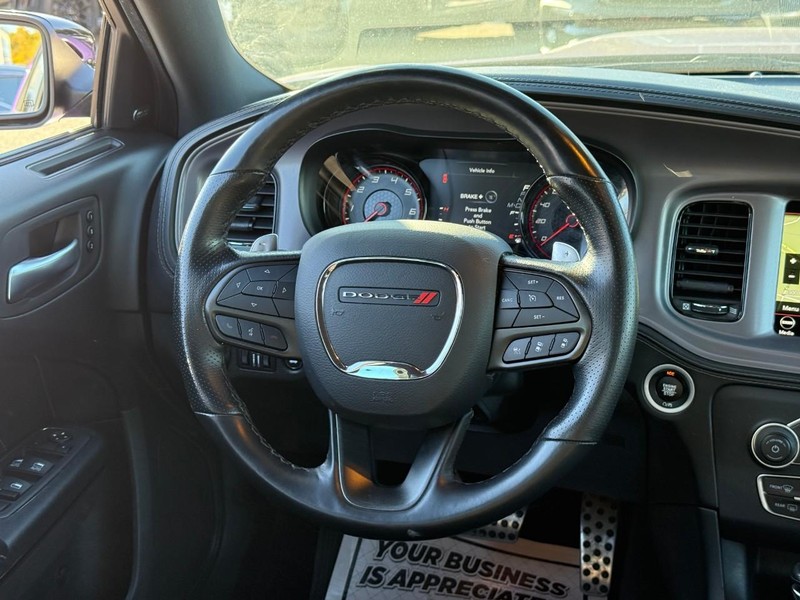 Dodge Charger Vehicle Image 16