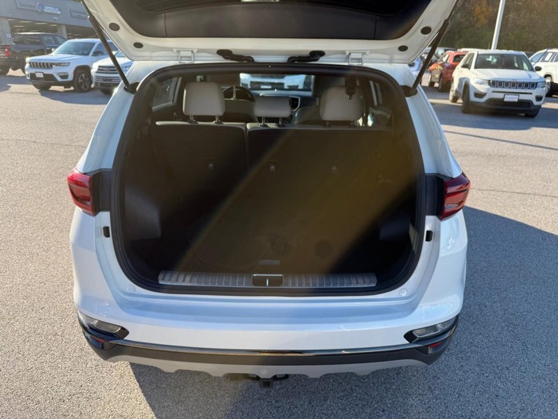 Kia Sportage Vehicle Image 08