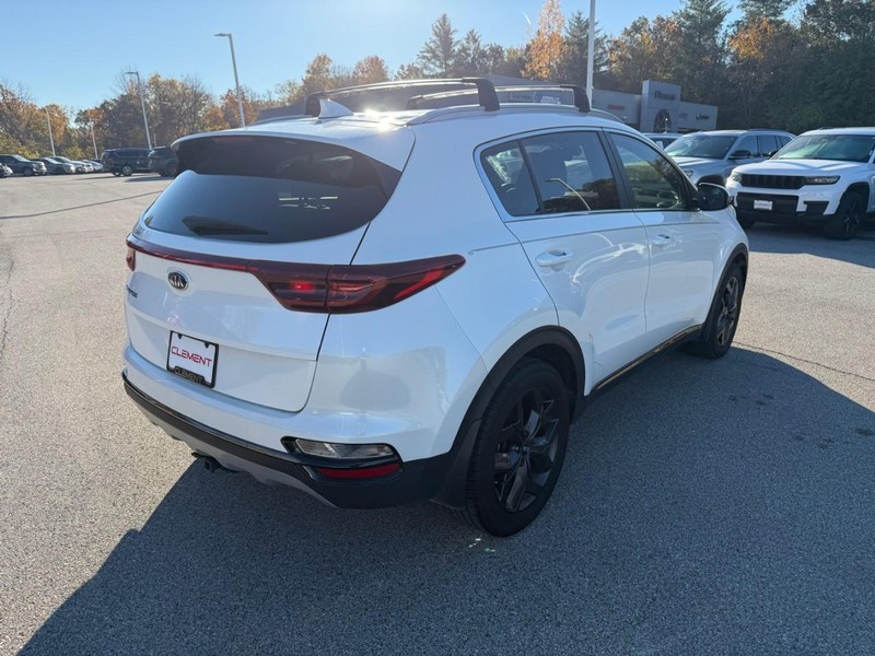 Kia Sportage Vehicle Image 11