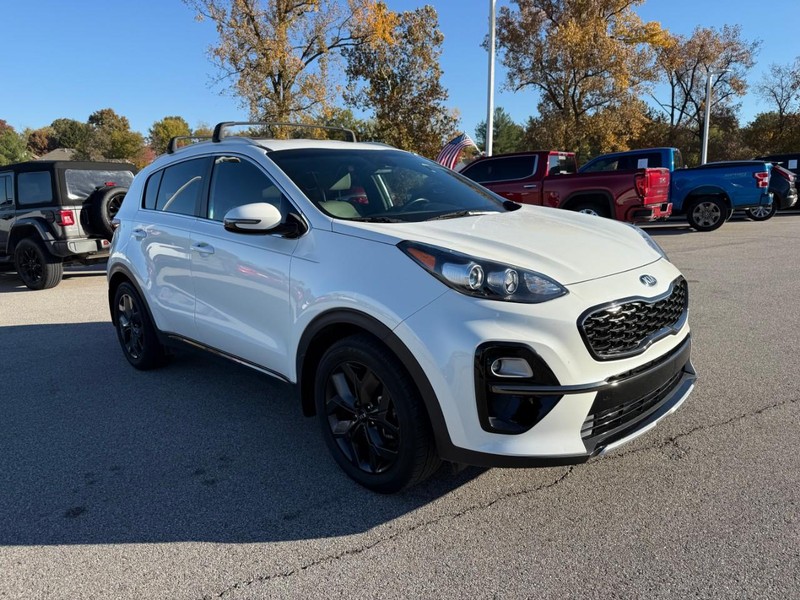 Kia Sportage Vehicle Image 12