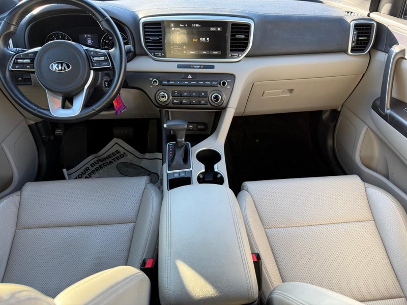 Kia Sportage Vehicle Image 15