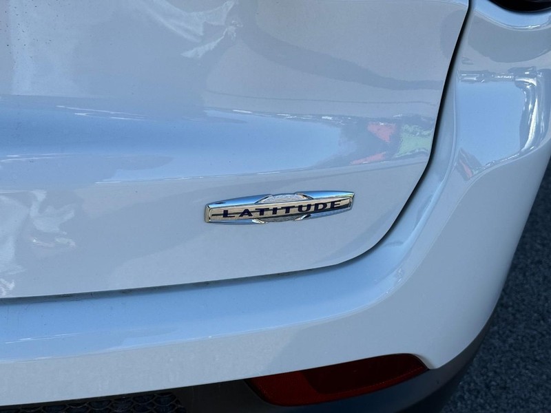 Jeep Compass Vehicle Image 07