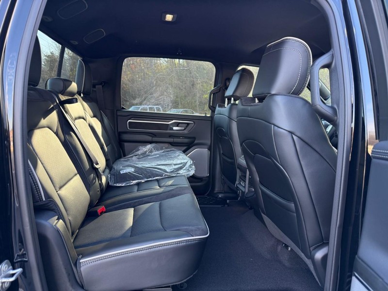 Ram 1500 Vehicle Image 08