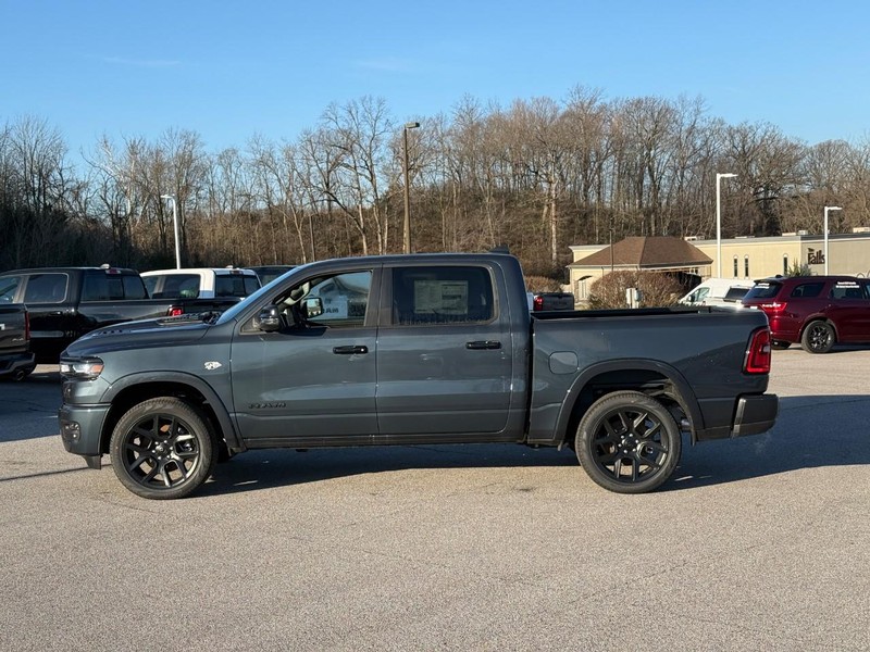 Ram 1500 Vehicle Full-screen Gallery Image 2