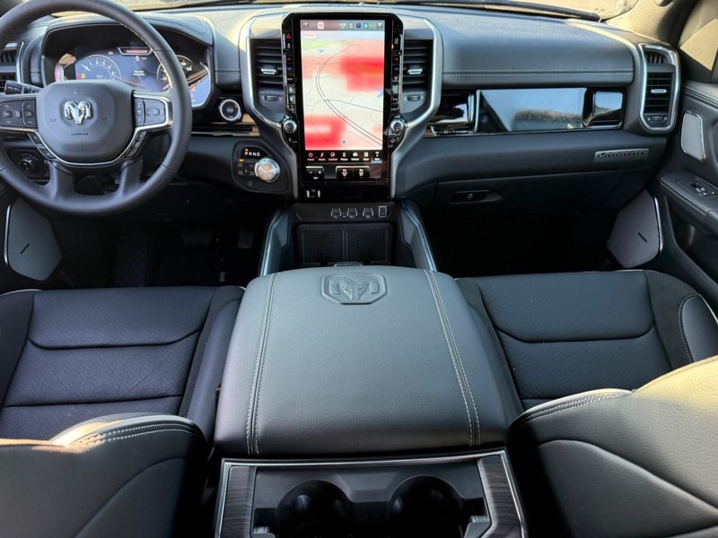 Ram 1500 Vehicle Full-screen Gallery Image 6