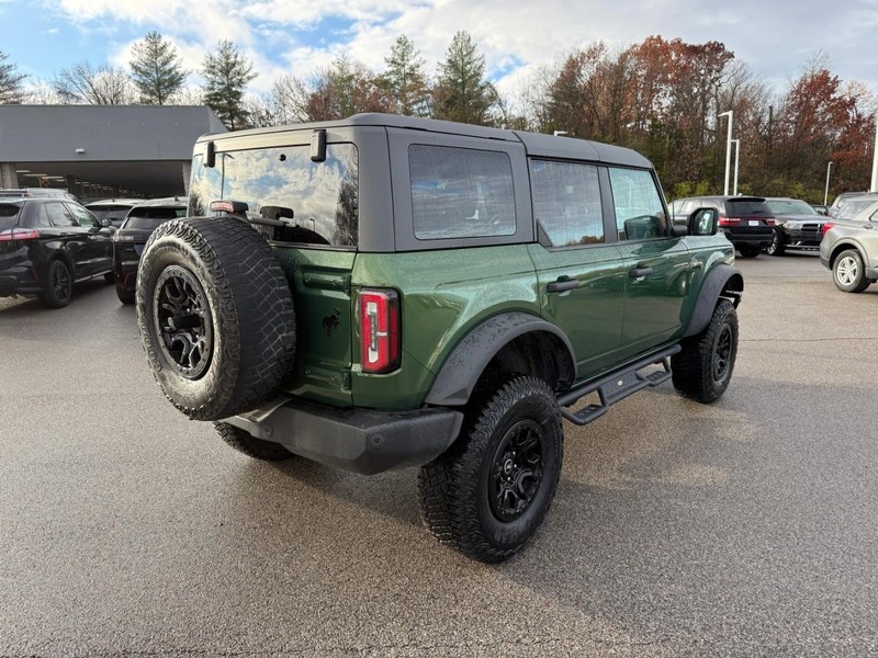 Ford Bronco Vehicle Image 09