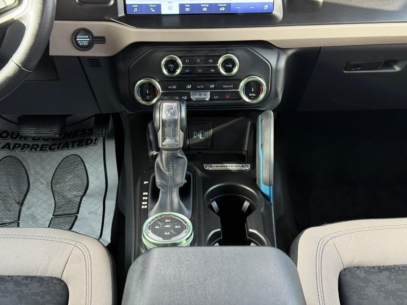 Ford Bronco Vehicle Image 17