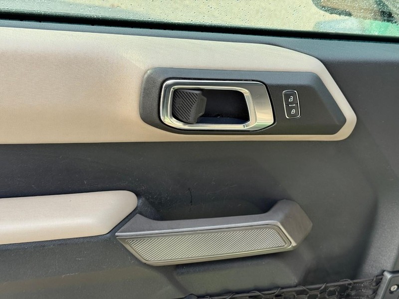 Ford Bronco Vehicle Image 18