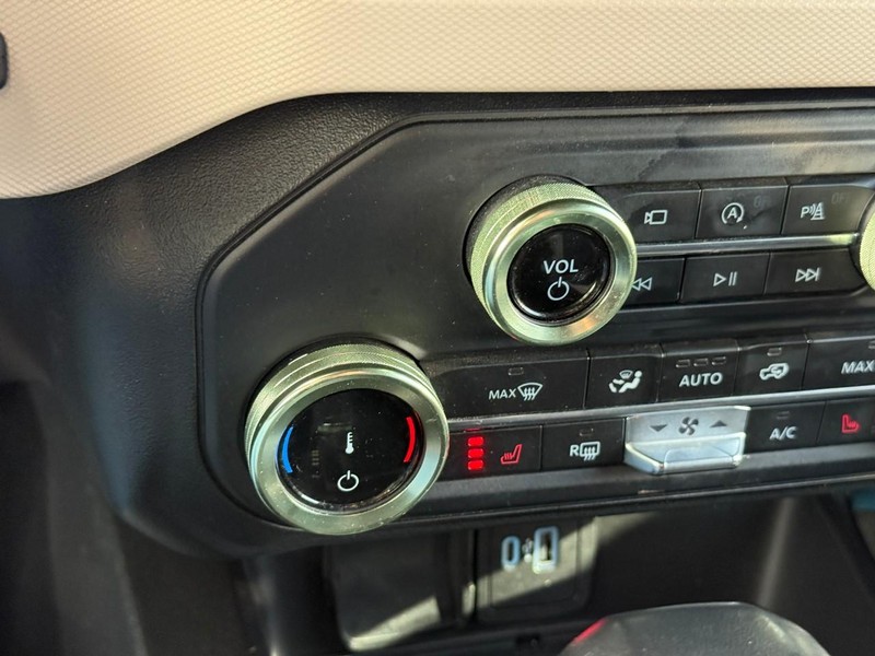 Ford Bronco Vehicle Image 25