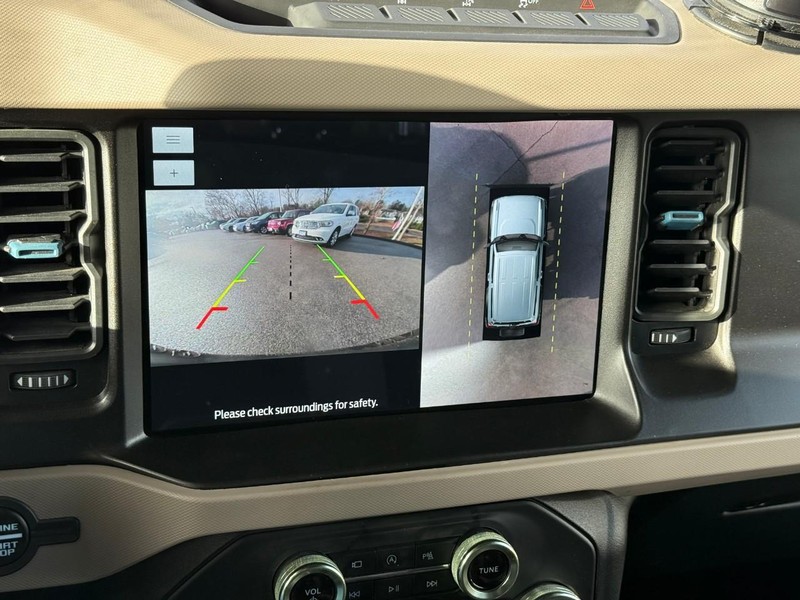 Ford Bronco Vehicle Image 26