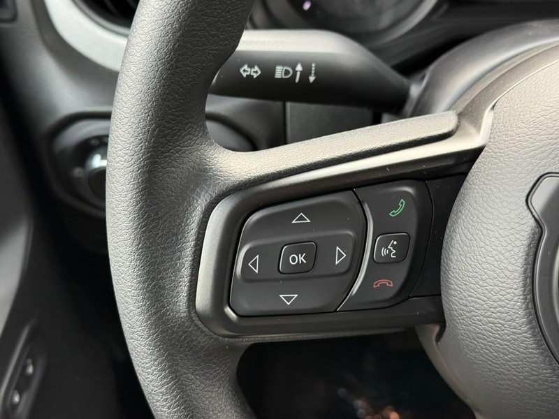 Jeep Wrangler Vehicle Image 15