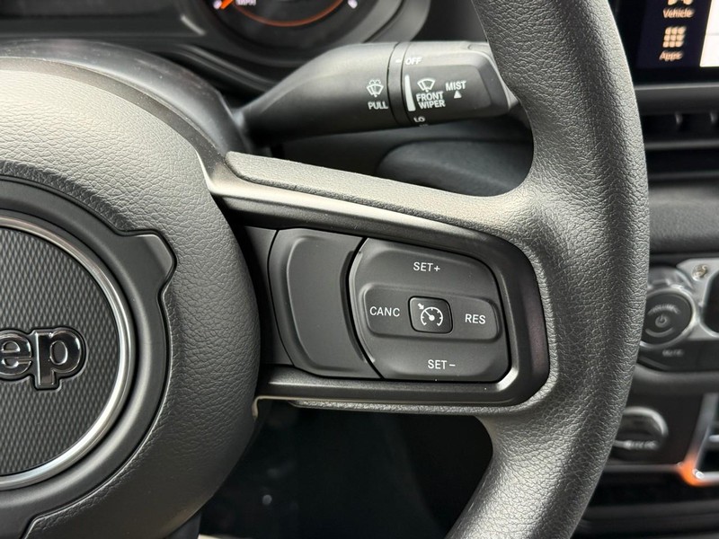 Jeep Wrangler Vehicle Image 16