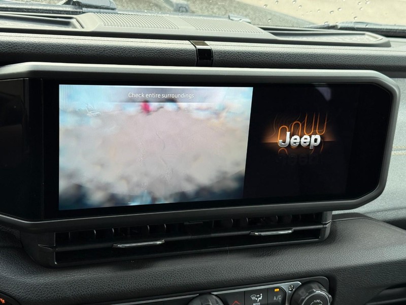 Jeep Wrangler Vehicle Image 18