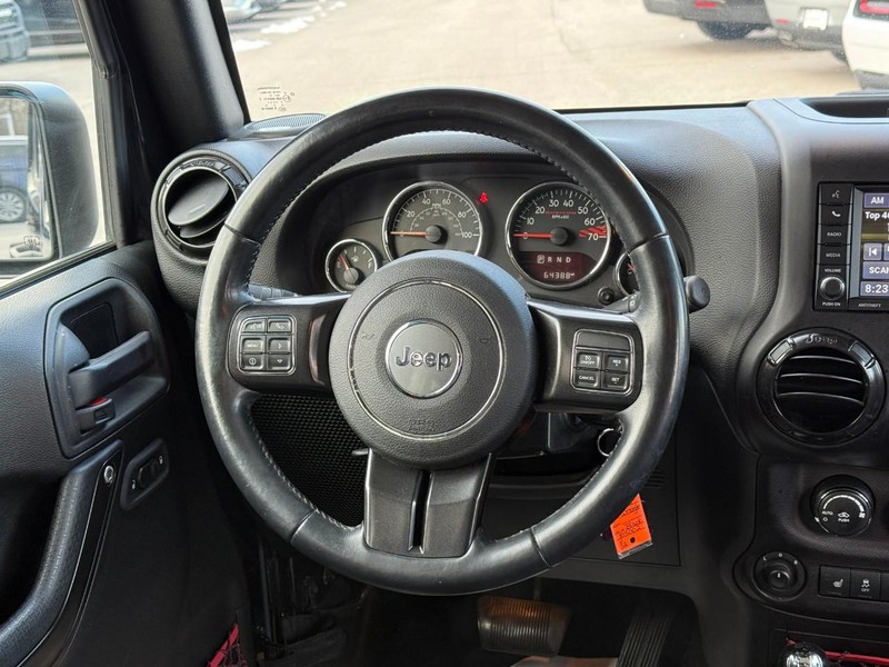 Jeep Wrangler JK Unlimited Vehicle Image 15