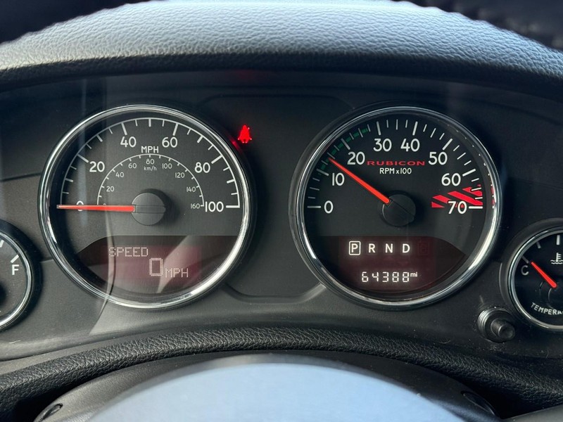 Jeep Wrangler JK Unlimited Vehicle Image 22