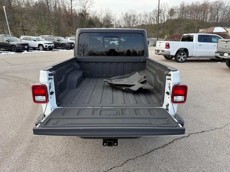 Jeep Gladiator Vehicle Image 07