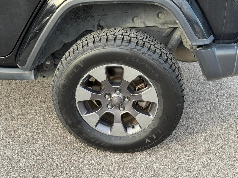 Jeep Wrangler Unlimited Vehicle Image 05