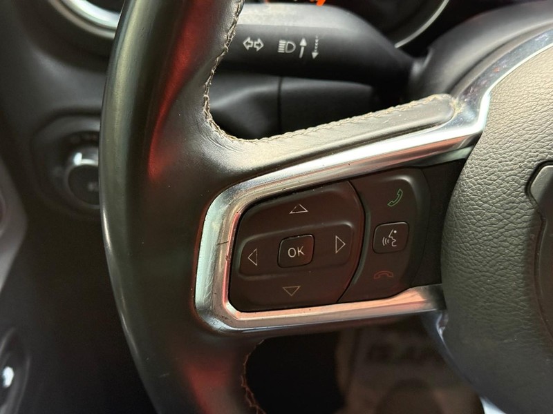 Jeep Wrangler Unlimited Vehicle Image 15