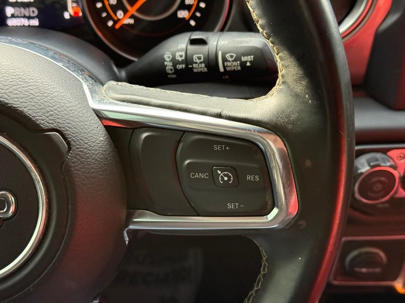 Jeep Wrangler Unlimited Vehicle Image 16