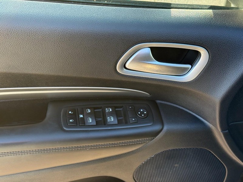 Dodge Durango Vehicle Image 19