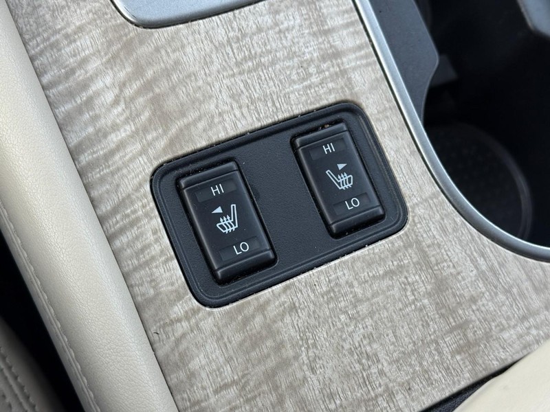 Nissan Murano Vehicle Image 27