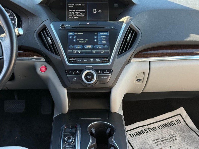 Acura MDX Vehicle Image 17