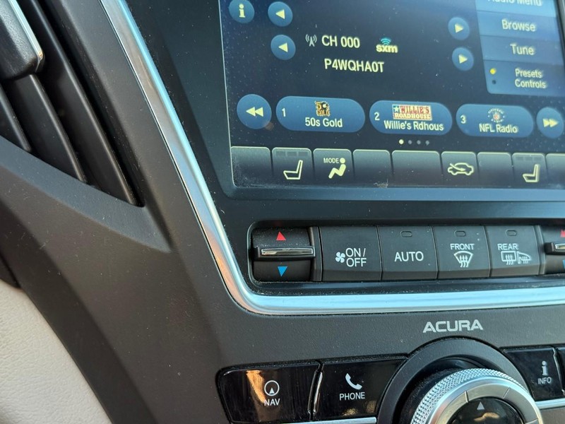 Acura MDX Vehicle Image 27