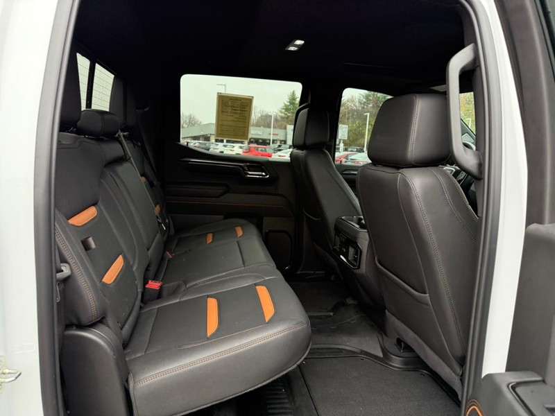 GMC Sierra 1500 Vehicle Image 13