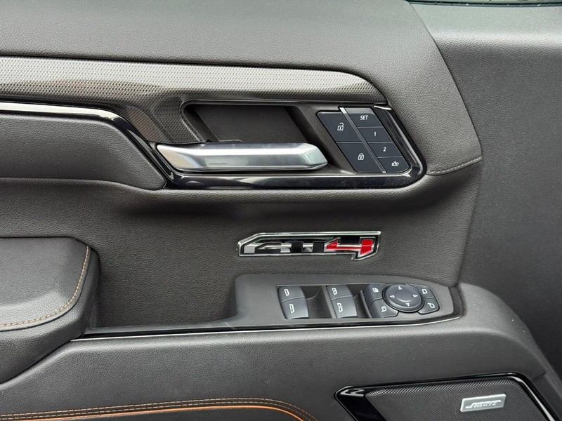 GMC Sierra 1500 Vehicle Image 18