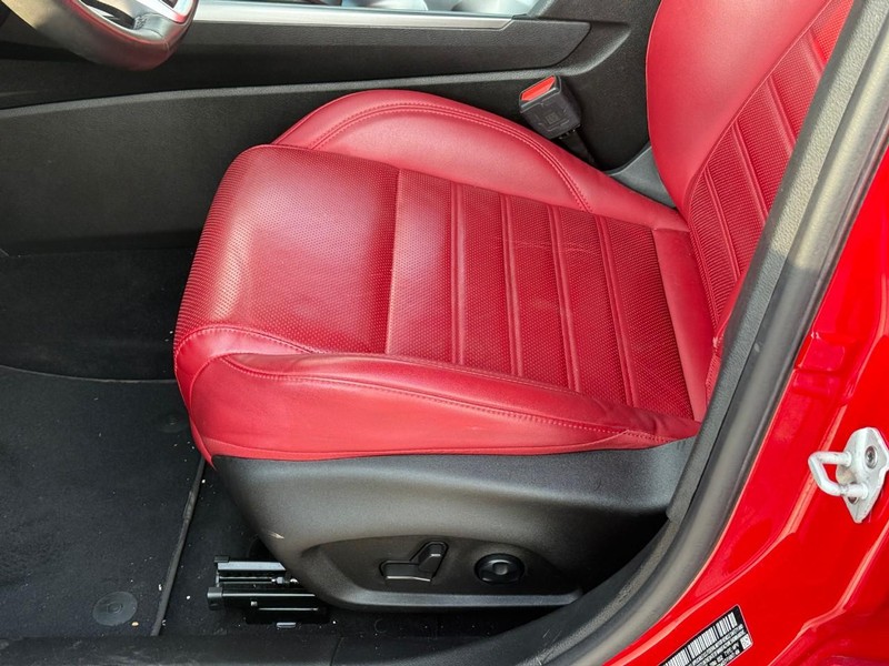 Dodge Hornet Vehicle Image 21