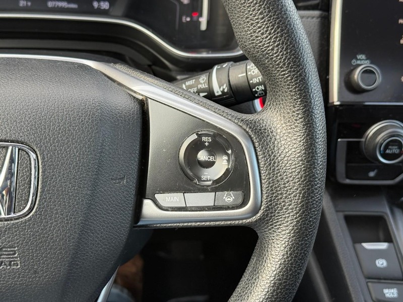 Honda CR-V Vehicle Image 24