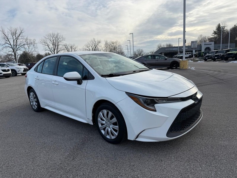 Toyota Corolla Vehicle Image 09