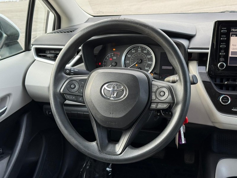 Toyota Corolla Vehicle Image 14