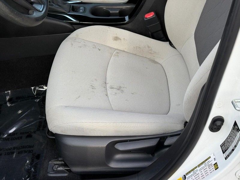 Toyota Corolla Vehicle Image 18